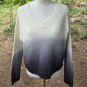 Topshop‎ V Neck Ombre Pullover Sweater